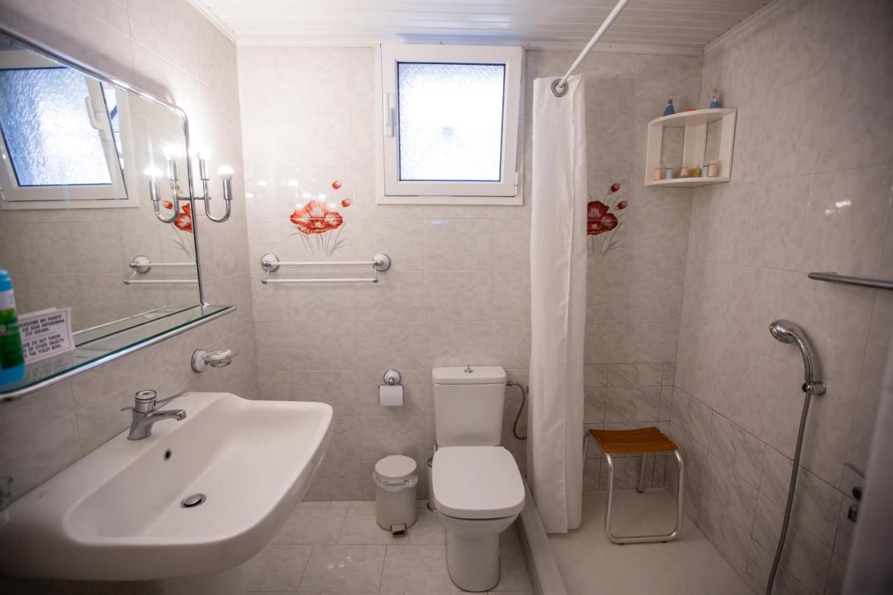 Amaryllis Holiday Home Agios Spyridon  Bagian luar foto